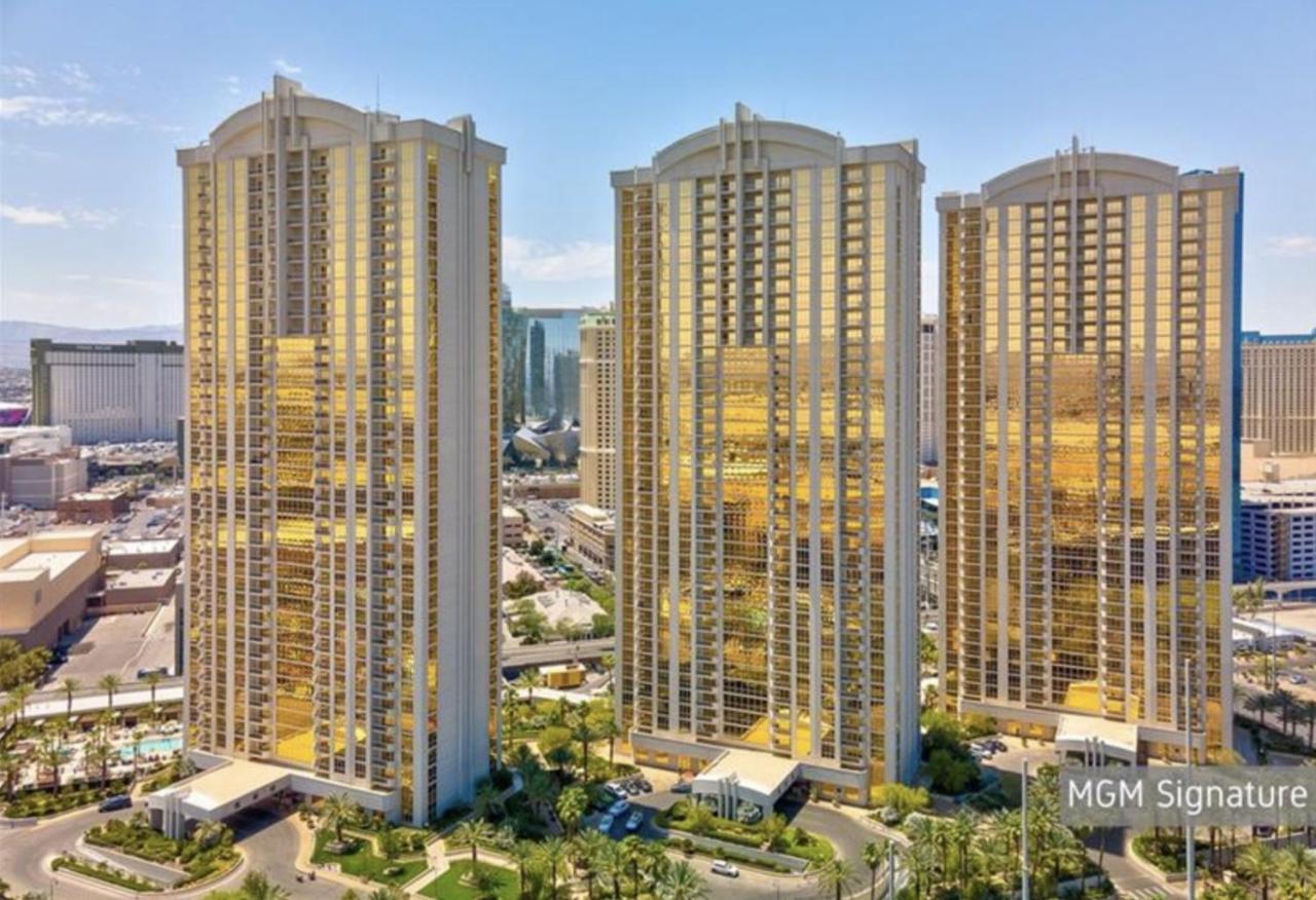 Balcony Full Strip View Suite Mgm Signature Free Valet لاس فيغاس المظهر الخارجي الصورة