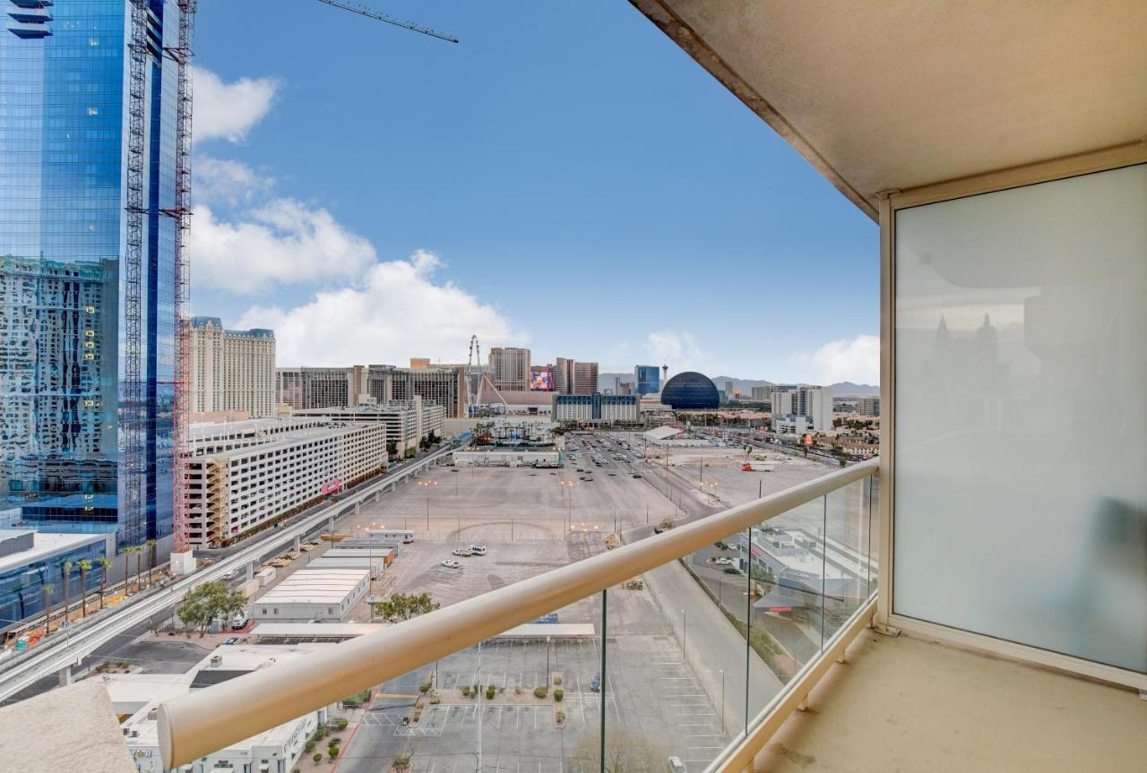 Balcony Full Strip View Suite Mgm Signature Free Valet لاس فيغاس المظهر الخارجي الصورة