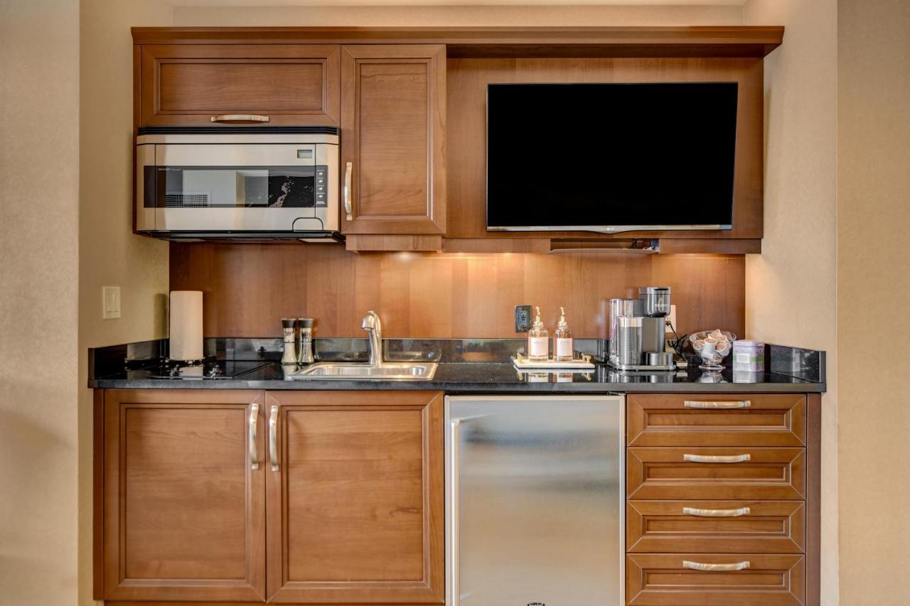 Balcony Full Strip View Suite Mgm Signature Free Valet لاس فيغاس المظهر الخارجي الصورة
