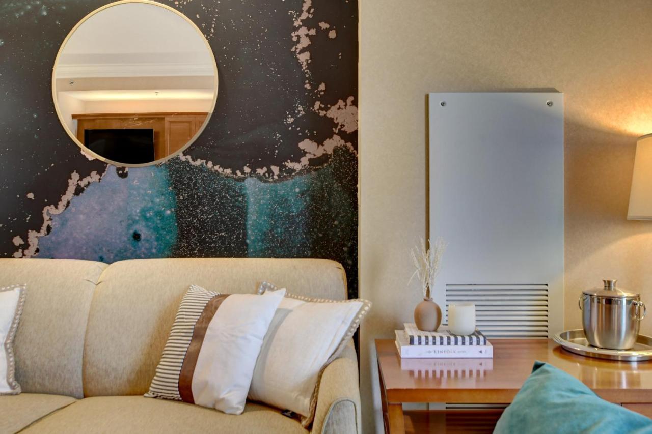 Balcony Full Strip View Suite Mgm Signature Free Valet لاس فيغاس المظهر الخارجي الصورة