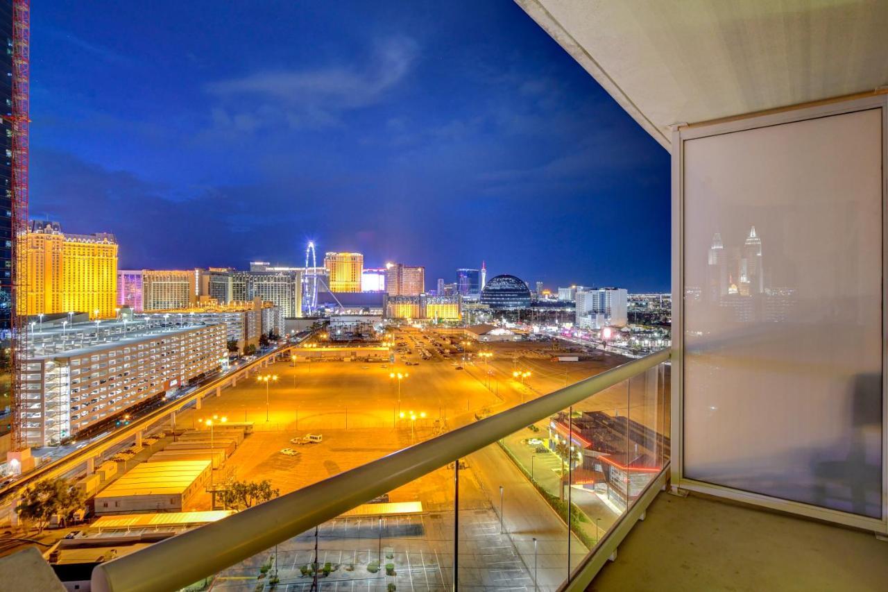 Balcony Full Strip View Suite Mgm Signature Free Valet لاس فيغاس المظهر الخارجي الصورة